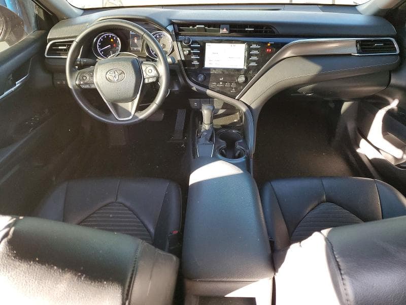2018 TOYOTA CAMRY L 8