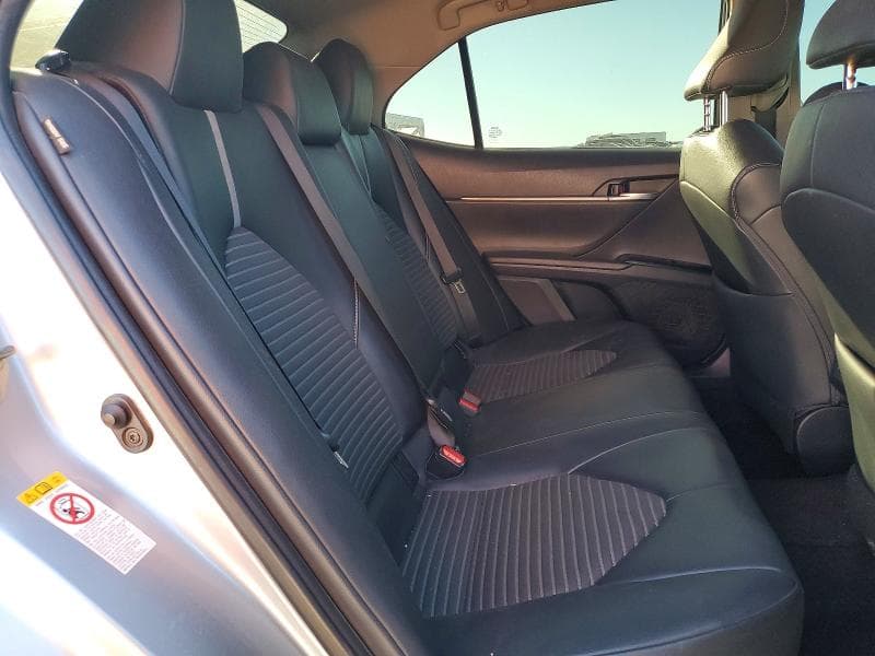 2018 TOYOTA CAMRY L 10