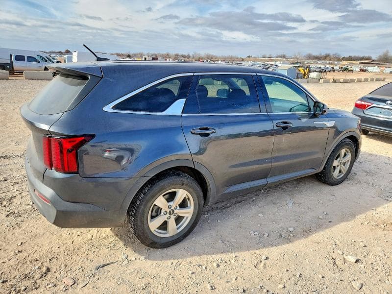 2022 KIA SORENTO LX LX 3