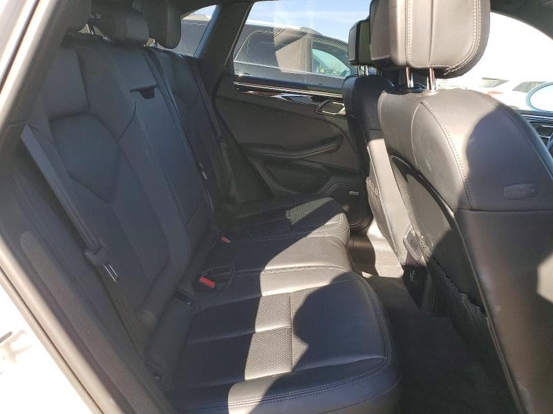 2021 PORSCHE MACAN 11