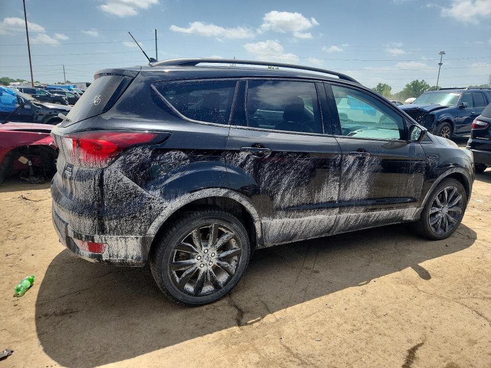 2019 FORD ESCAPE SE 3