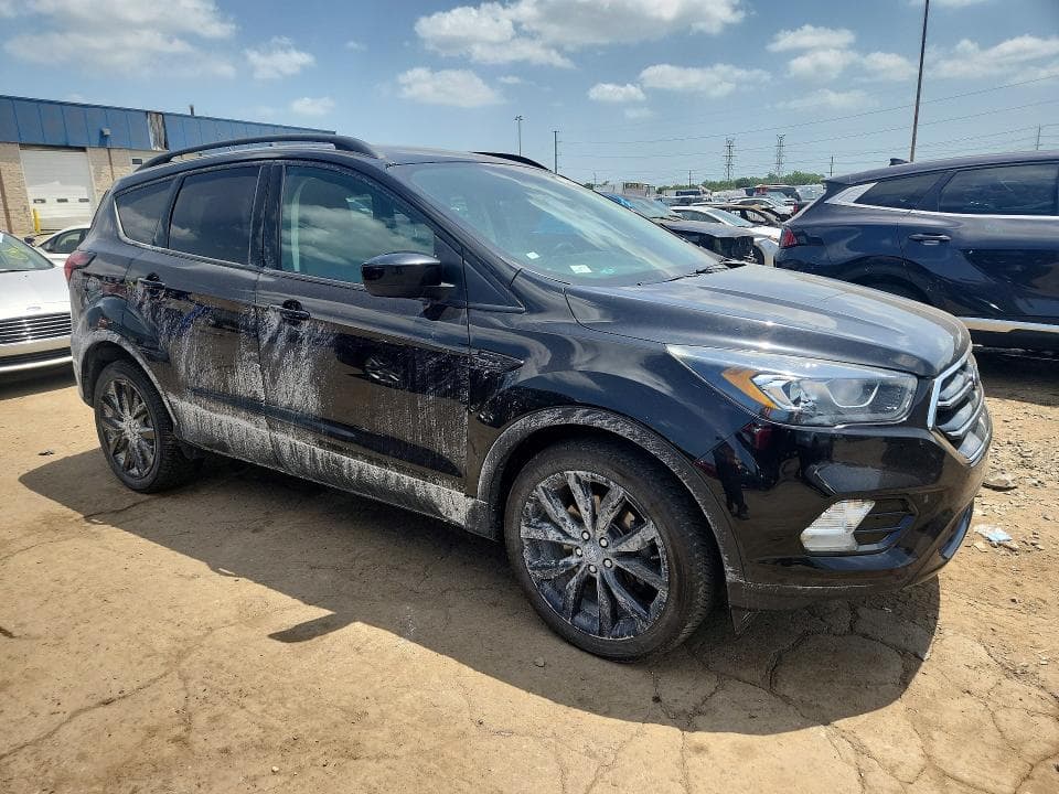 2019 FORD ESCAPE SE 4