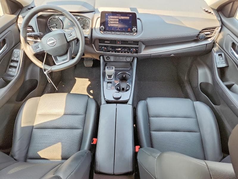 2025 NISSAN ROGUE SV 8