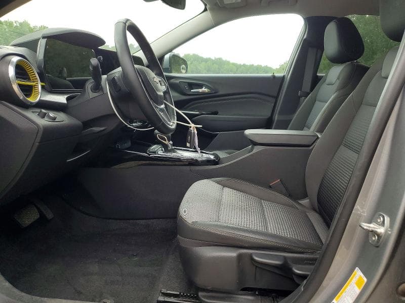 2024 CHEVROLET TRAX 1LT 7