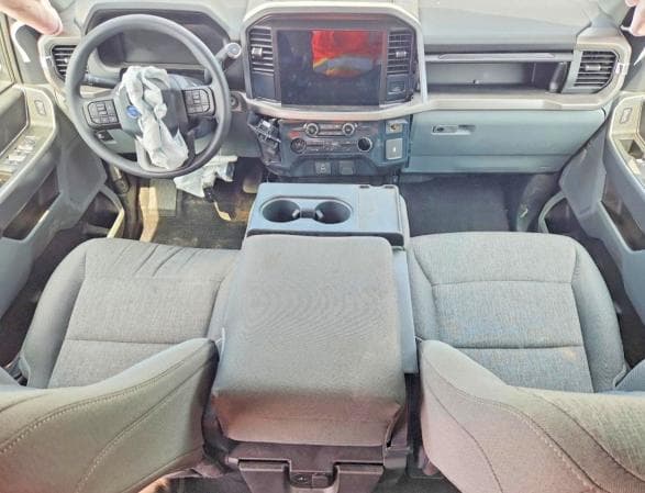 2025 FORD F150 8