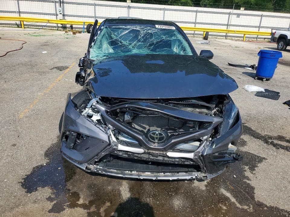 2024 TOYOTA CAMRY SE 5