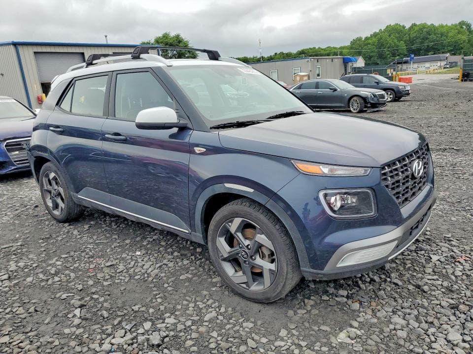 2025 HYUNDAI VENUE LIMITED 4