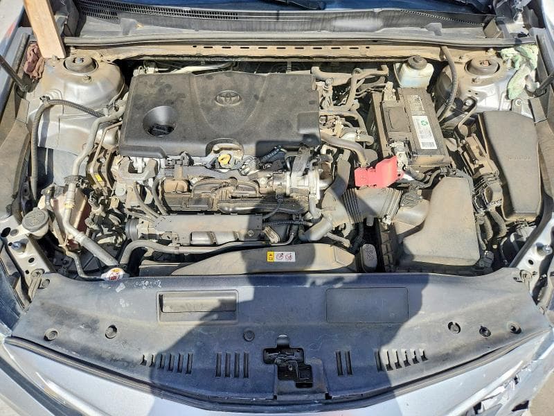 2019 TOYOTA CAMRY SE 11