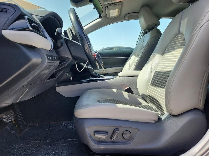 2019 TOYOTA CAMRY SE 7