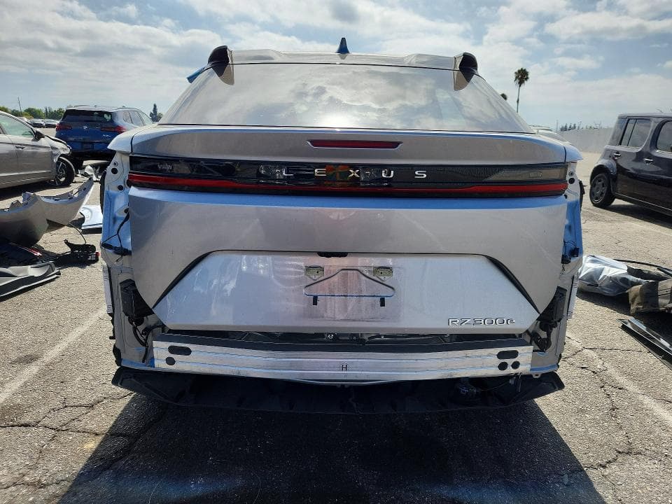 2024 LEXUS RZ 300E 6