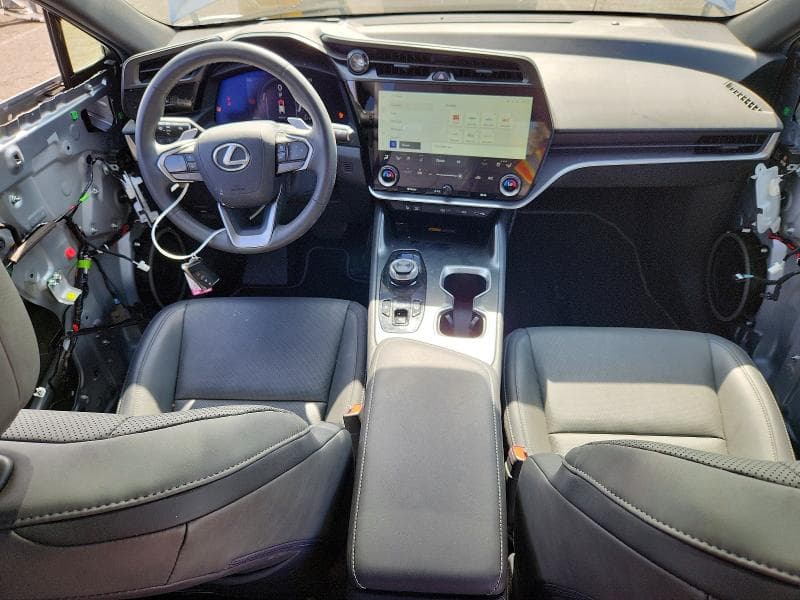 2024 LEXUS RZ 300E 8