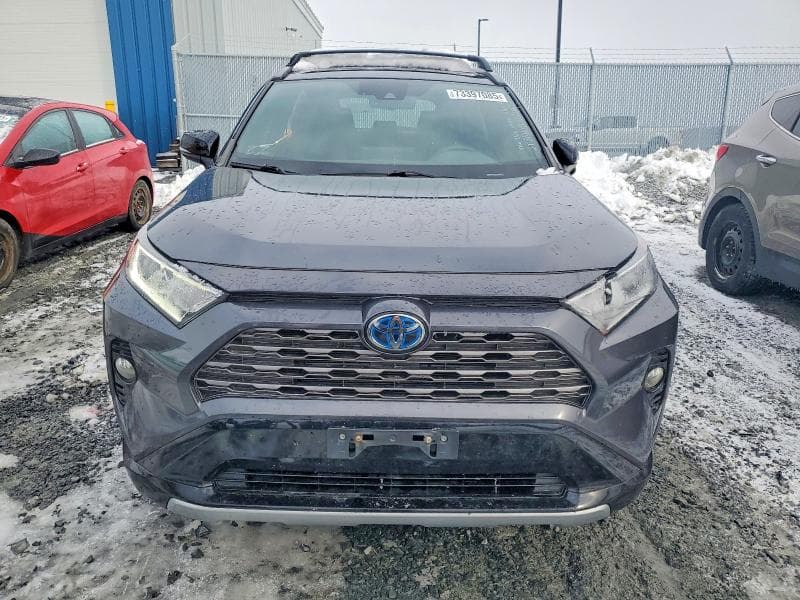 2020 TOYOTA RAV4 XLE 5