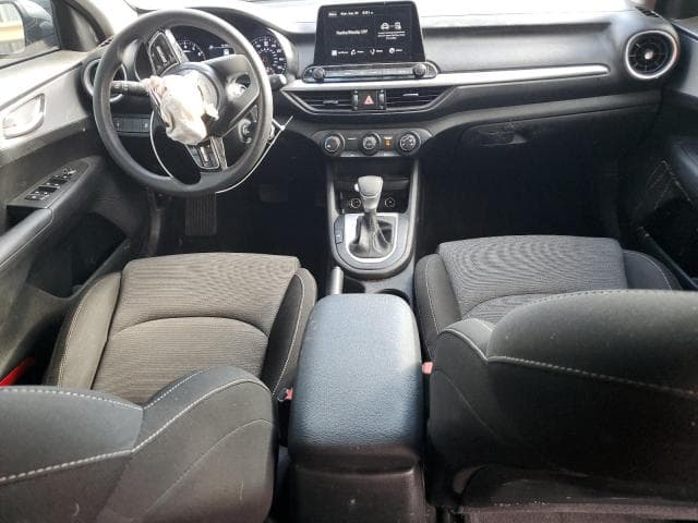 2023 KIA FORTE LX 8
