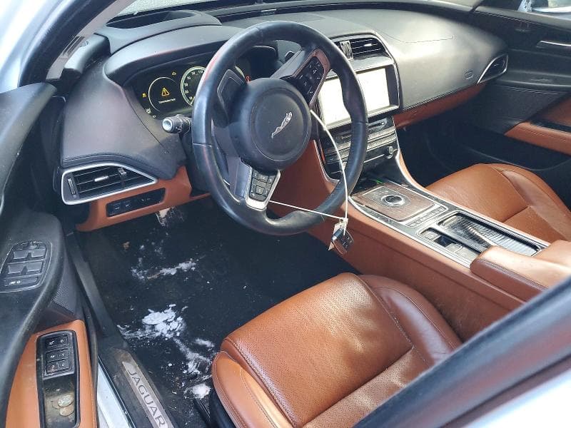 2018 JAGUAR XE PORTFOLIO LE PORTFOLIO LE 9