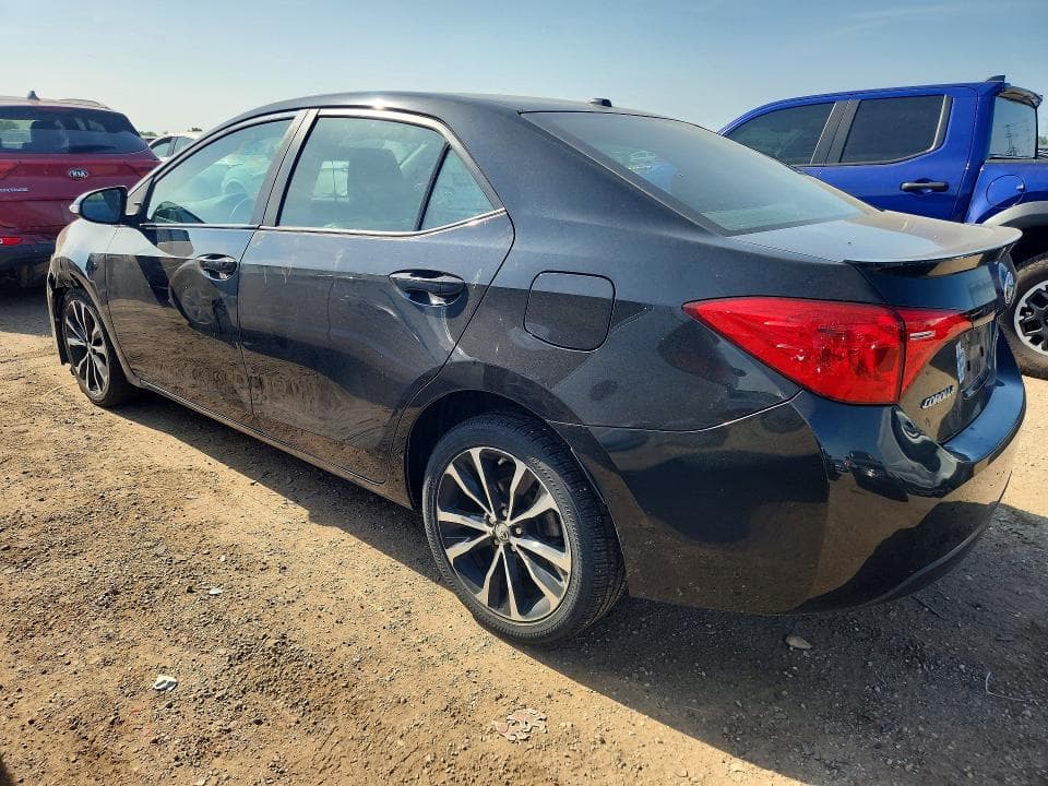 2018 TOYOTA COROLLA SE 3