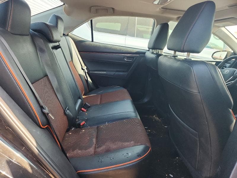 2018 TOYOTA COROLLA SE 11