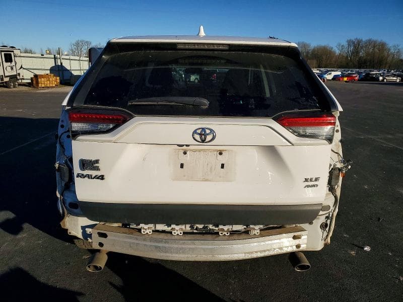 2022 TOYOTA RAV4 XLE XLE 6