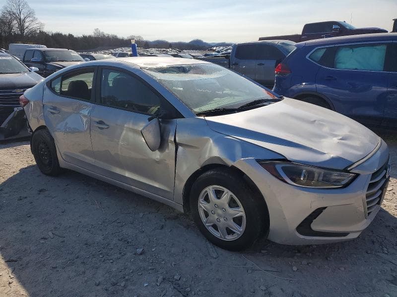 2018 HYUNDAI ELANTRA SE 4