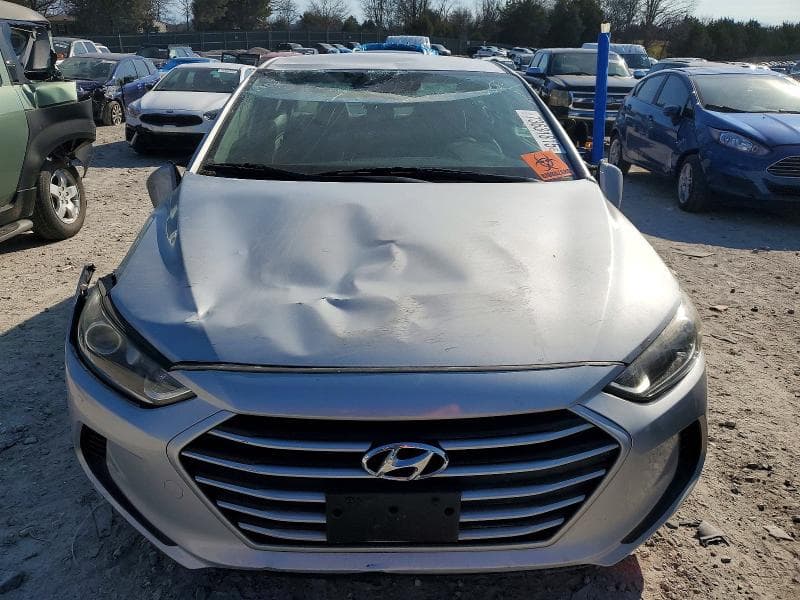 2018 HYUNDAI ELANTRA SE 5