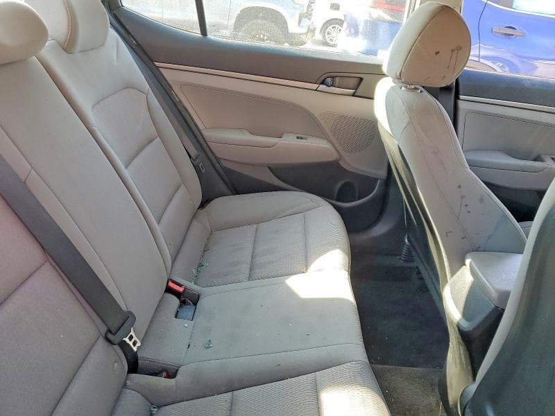 2018 HYUNDAI ELANTRA SE 10