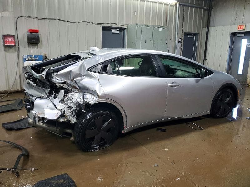 2024 TOYOTA PRIUS LE 3