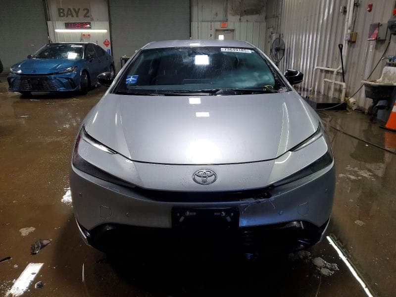 2024 TOYOTA PRIUS LE 5