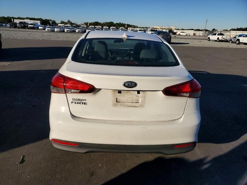 2018 KIA FORTE LX 6