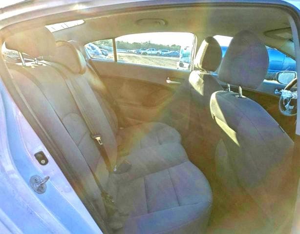 2018 KIA FORTE LX 10