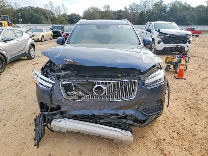 2018 VOLVO XC90 T6 5