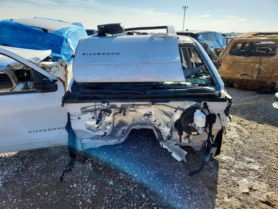 2017 CHEVROLET SILVERADO 5