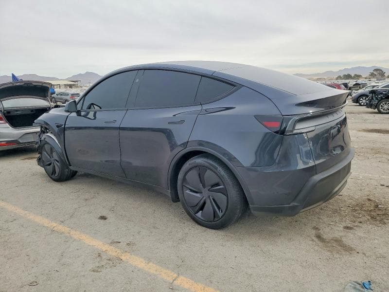 2026 TESLA MODEL Y 2