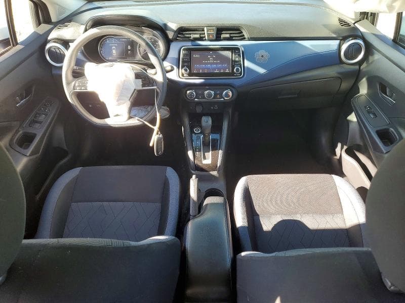 2023 NISSAN VERSA SV 8