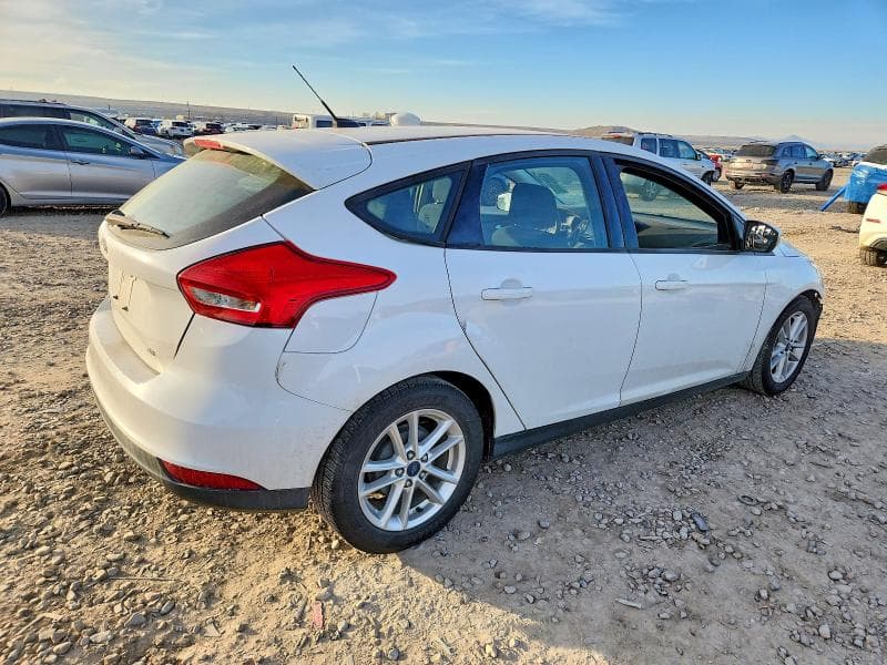 2017 FORD FOCUS SE 3