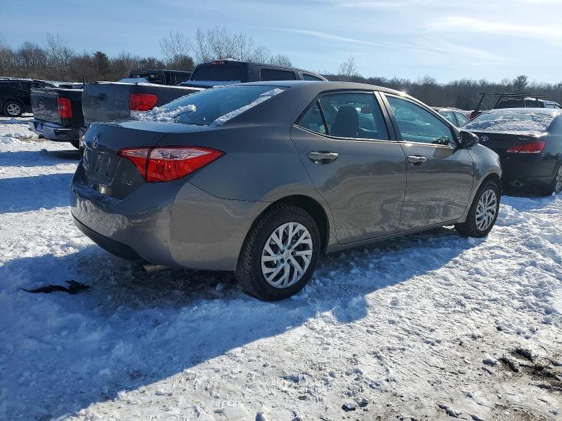2018 TOYOTA COROLLA LE 3