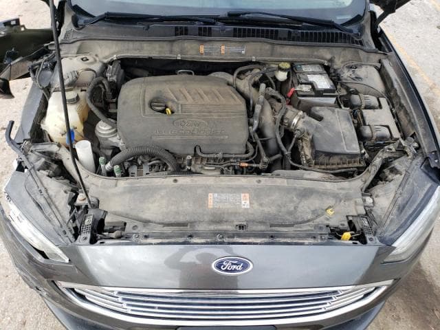 2017 FORD FUSION SE 11