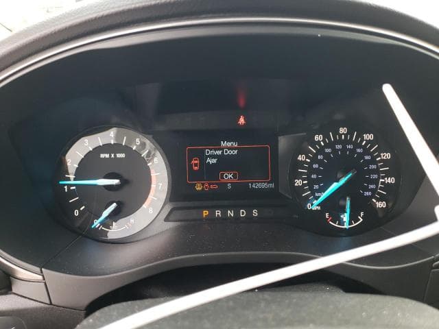 2017 FORD FUSION SE 9