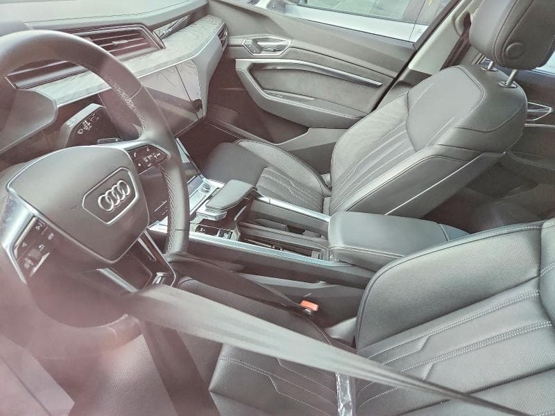 2022 AUDI E-TRON SPORTBACK PRESTIGE 8