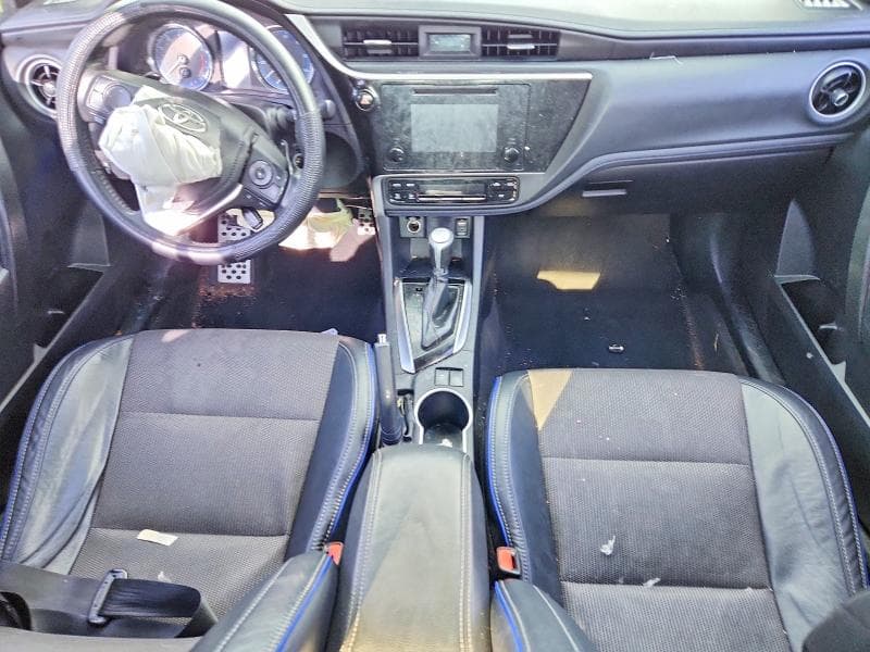 2019 TOYOTA COROLLA L L 8
