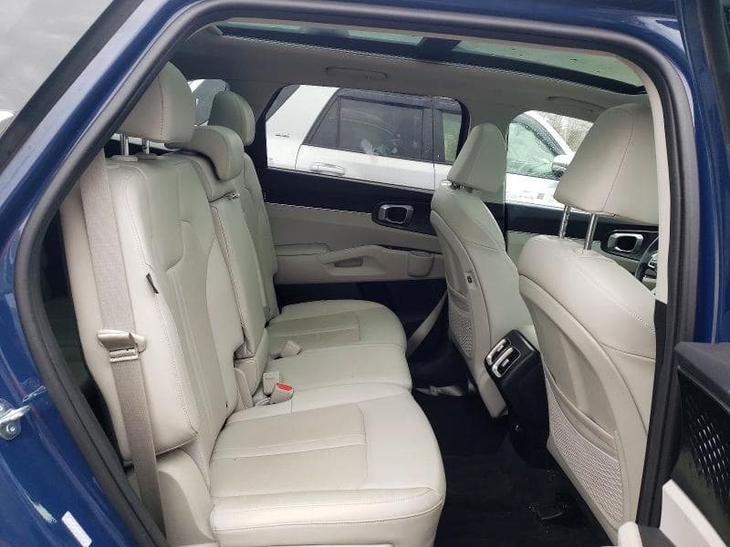 2024 KIA SORENTO S S 11