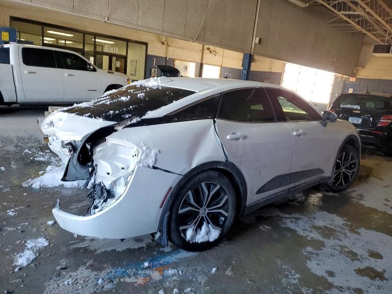2023 TOYOTA CROWN XLE 3