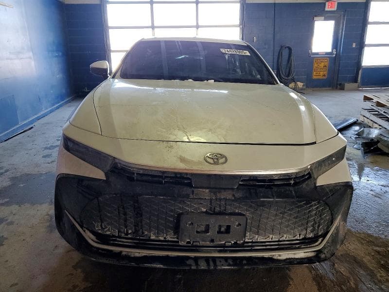 2023 TOYOTA CROWN XLE 5