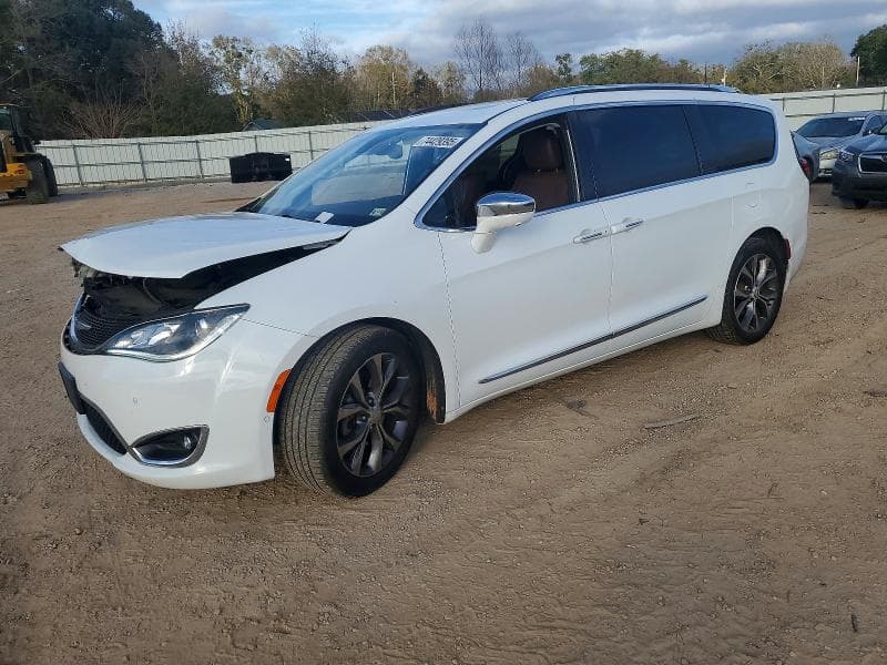 2017 CHRYSLER PACIFICA LIMITED - 1
