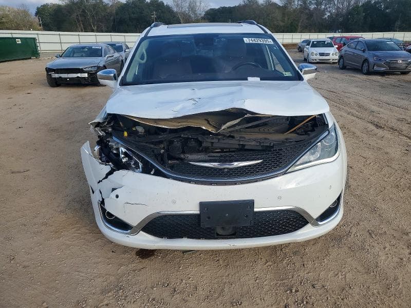 2017 CHRYSLER PACIFICA LIMITED 5