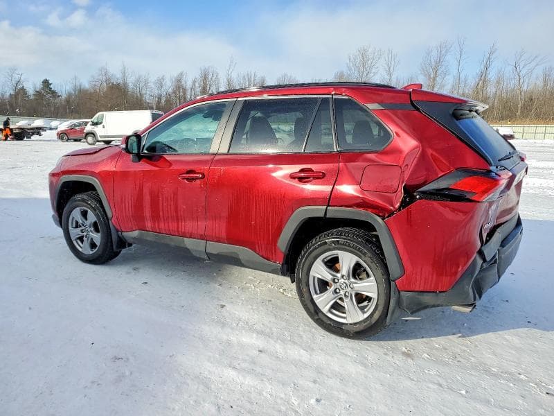 2025 TOYOTA RAV4 XLE 2