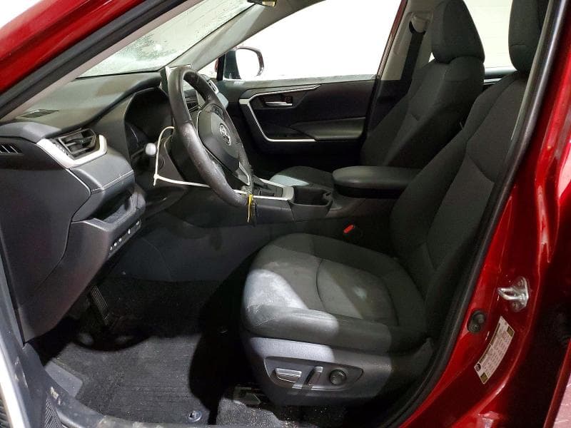 2025 TOYOTA RAV4 XLE 7