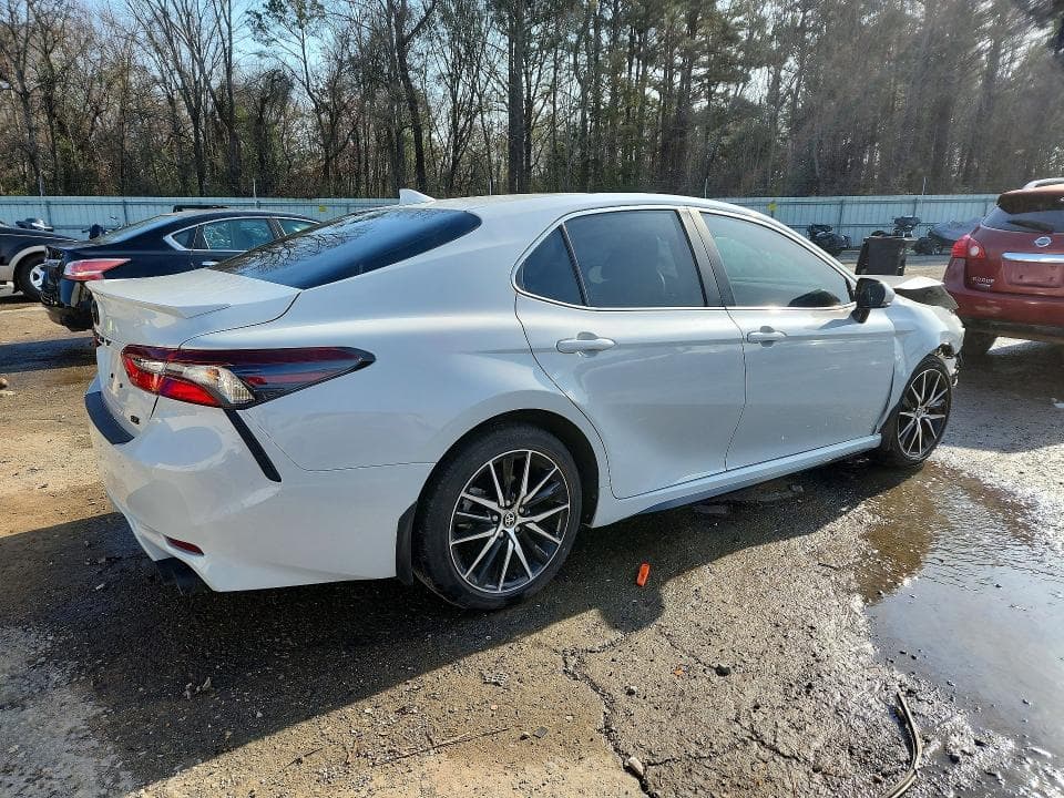 2024 TOYOTA CAMRY SE NIGHT SHADE 3