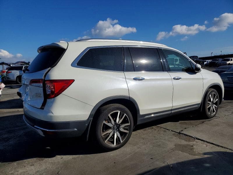 2019 HONDA PILOT ELITE 3