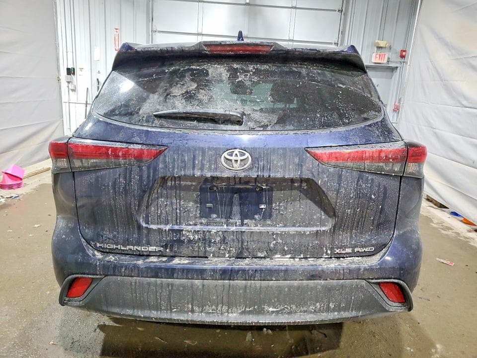 2022 TOYOTA HIGHLANDER XLE XLE 6