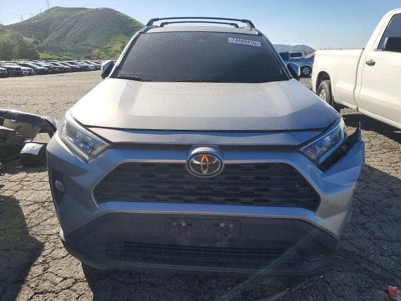 2021 TOYOTA RAV4 XLE 5