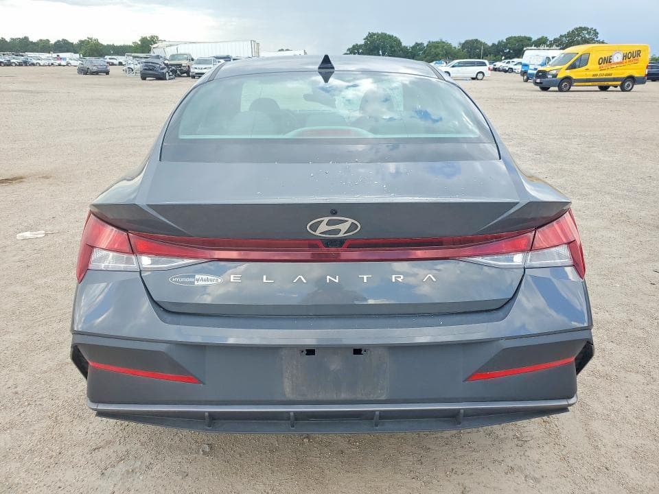 2024 HYUNDAI ELANTRA SEL 6